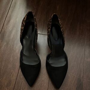 Bandolino Black and Leopard Print Heels